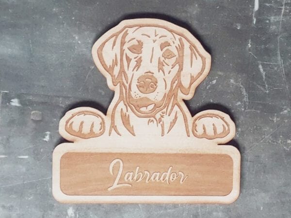 Houten Labrador met naam