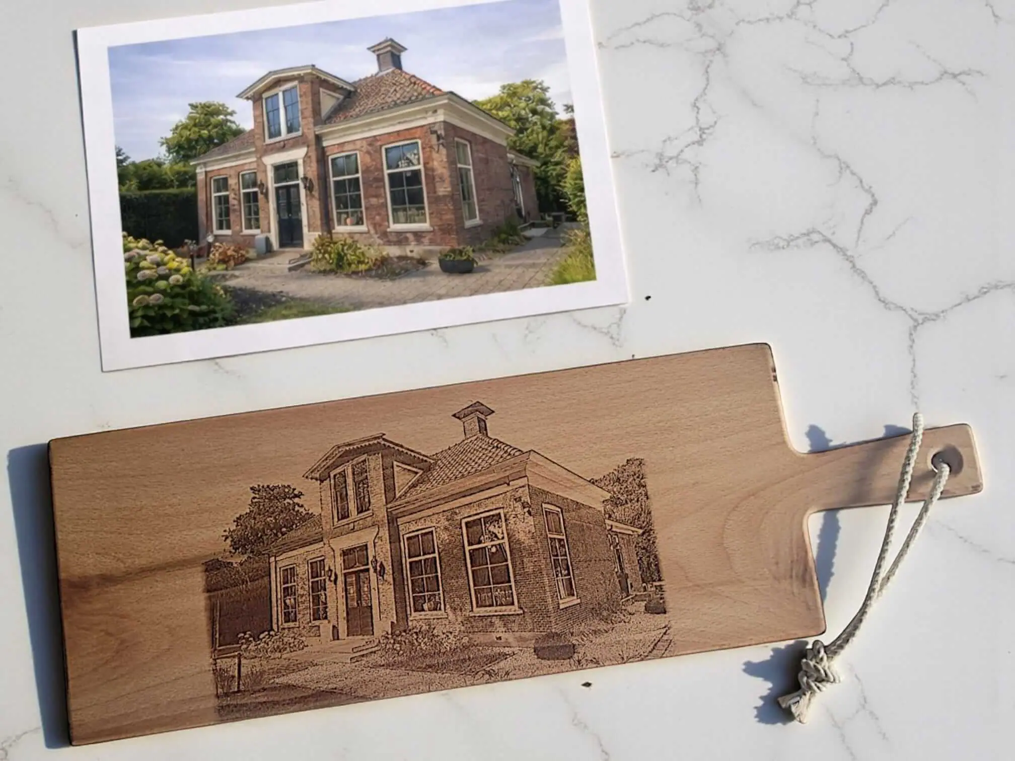 product_2016x1512_vierkant huis plank met foto-Photoroom