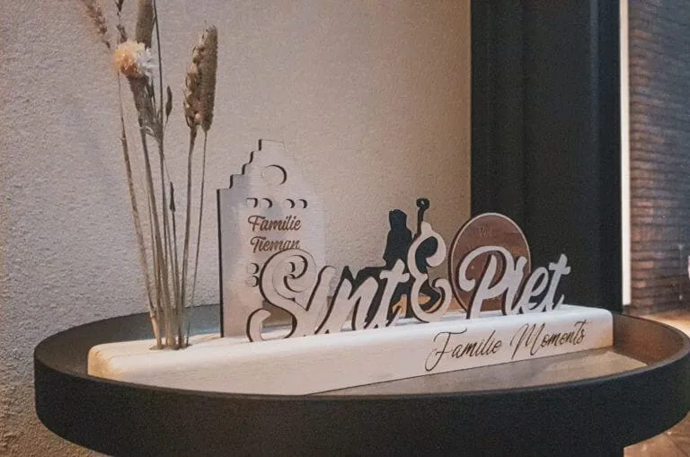 sint woodshelf