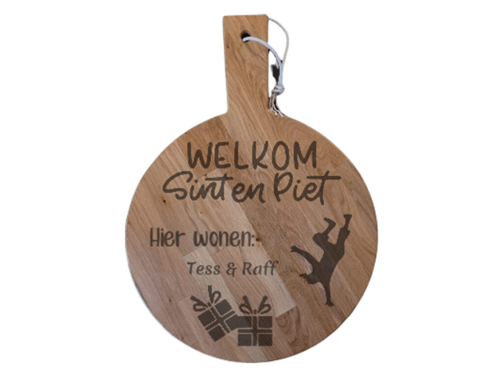 Borrelplank rond XL – Sinterklaas hier wonen (namen)