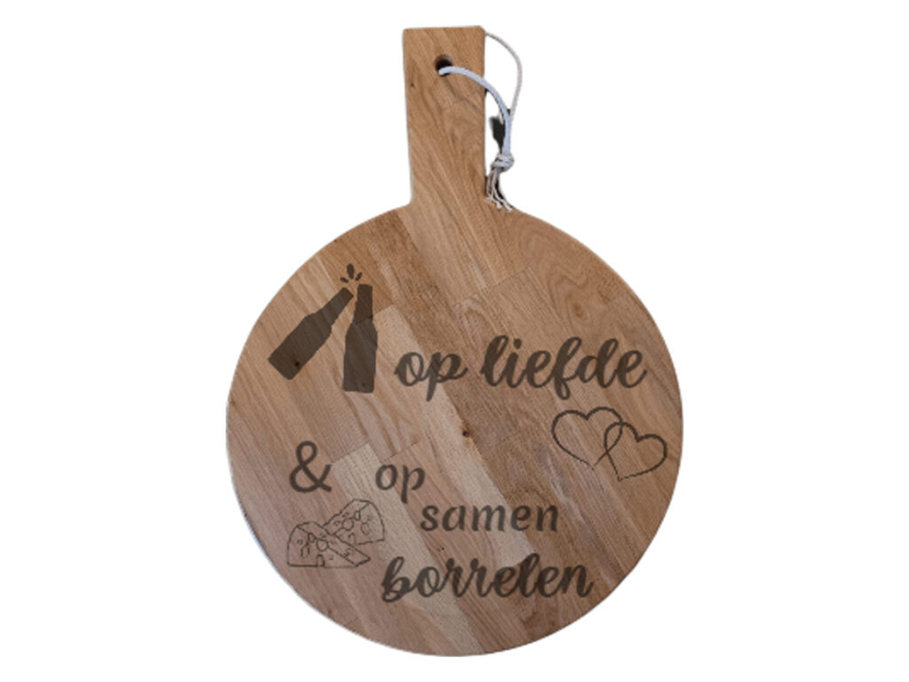 Borrelplank rond XL – Trouwen op liefde