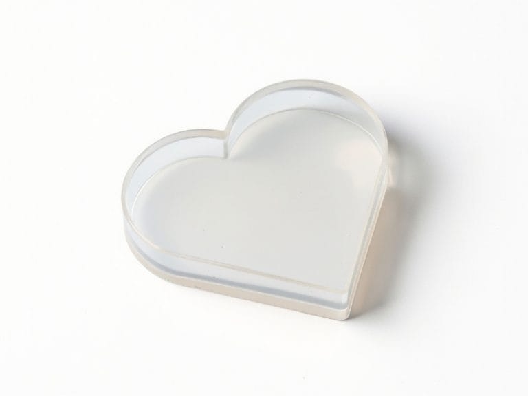 Hart _ 9 x 9 cm _ Plexiglas-Photoroom (1)