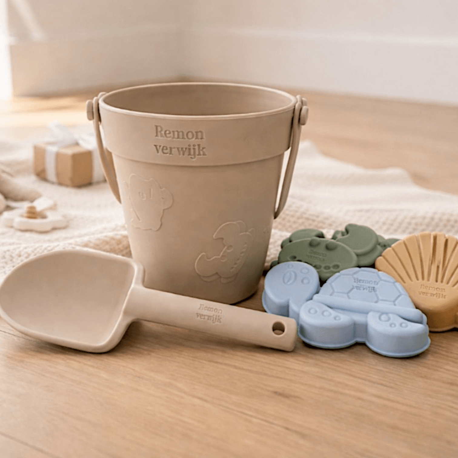 vierkant strandset-Photoroom (2)