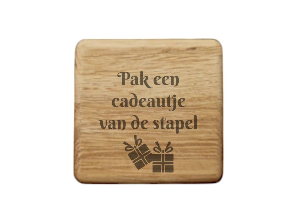 Dobbelsteen eiken - Sint Spel op witte achtergrond